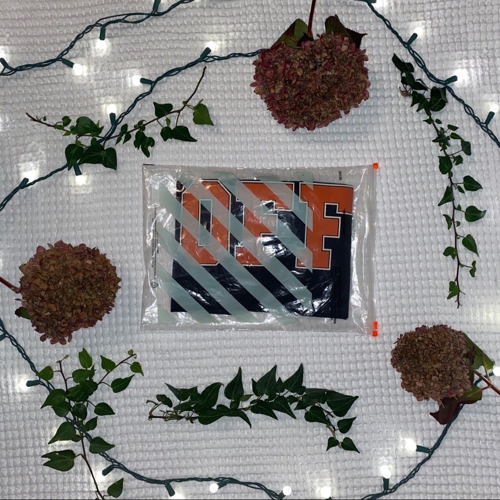 OFF WHITE 2103 COLLECTION